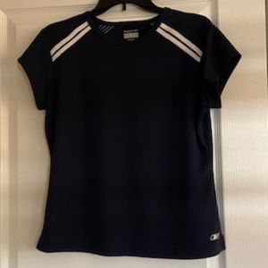 😁 4/$10 Reebok workout top. Will DONATE 2/7/21.